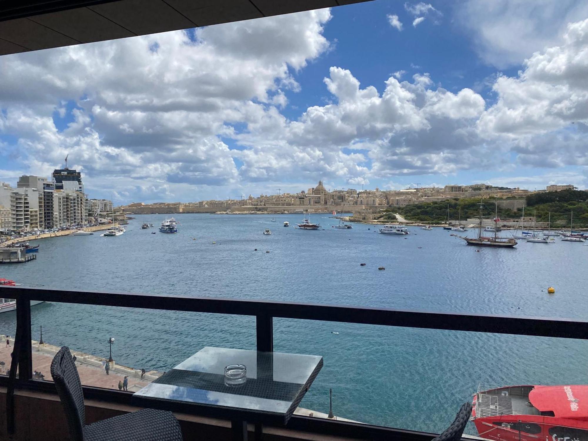 Seafront Harbour Haven - Steps To Ferry, Shops And Beaches Sliema Exterior foto